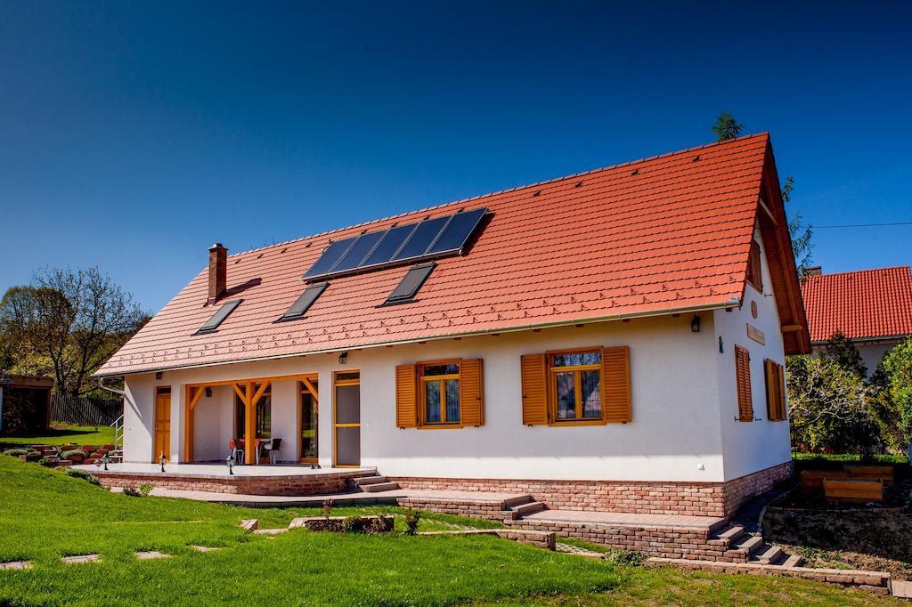 Zengővárkony Rozmaring Vendeghaz酒店 外观 照片